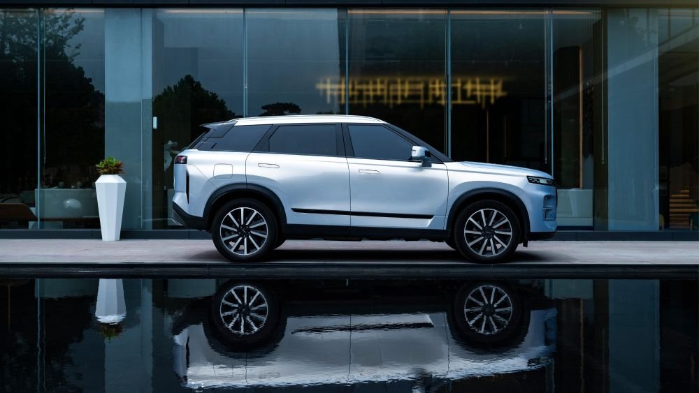 J7-Page-Gallery-Image-1-HDre